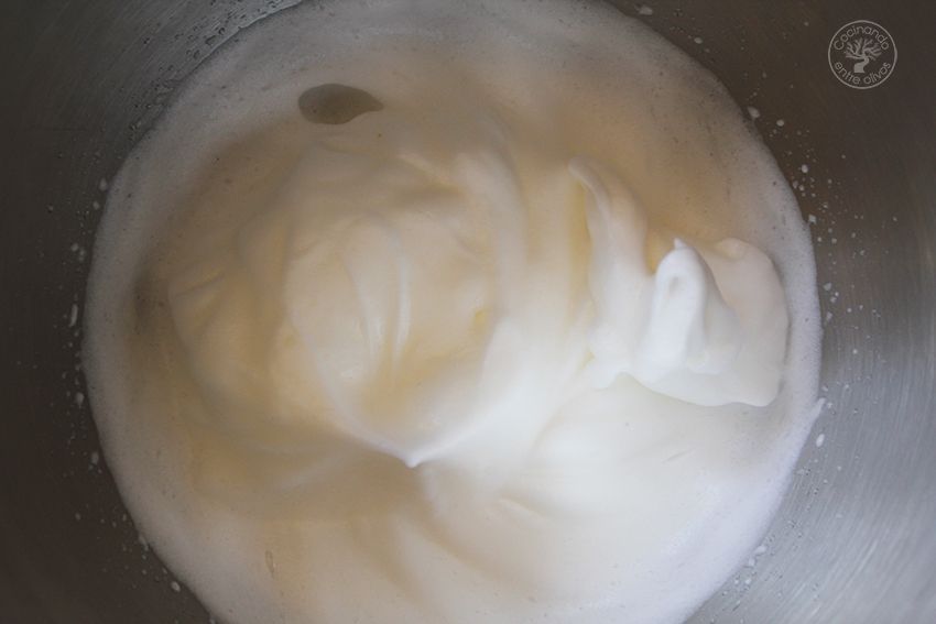 como hacer mousse de chocolate blanco paso 4