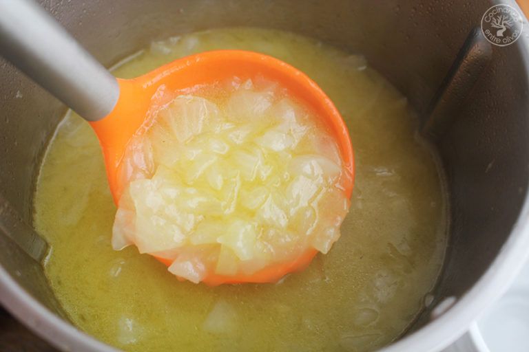 Sopa de cebolla en Thermomix - Cocinando Entre Olivos