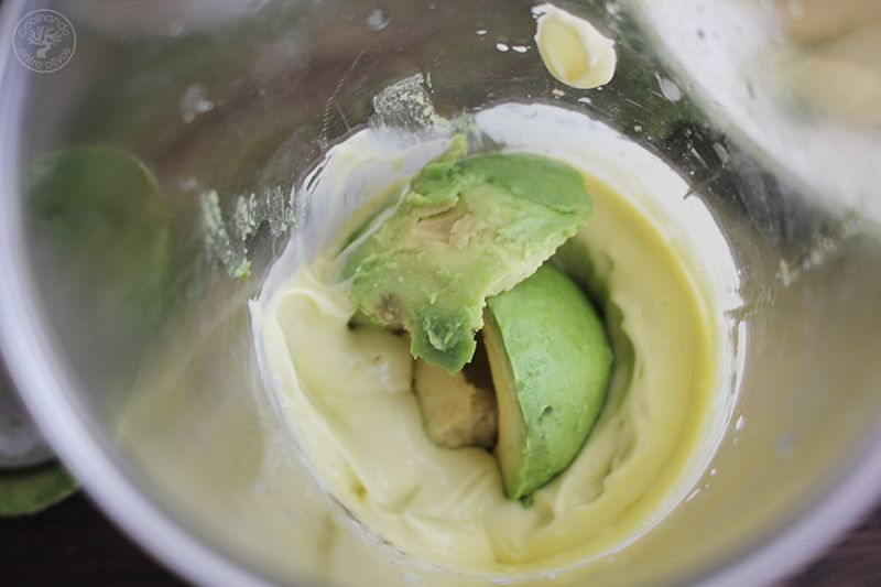 Esparragos blancos frescos con mayonesa de aguacate receta (18)