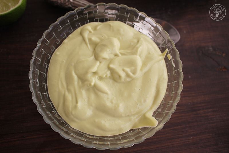 Esparragos blancos frescos con mayonesa de aguacate receta (20)