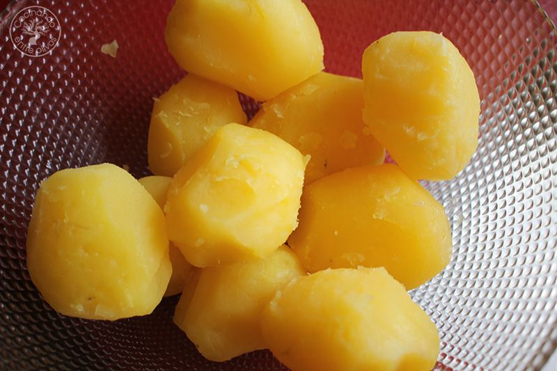 Rollo o Brazo de gitano de patatas relleno de atun y tomate (24)