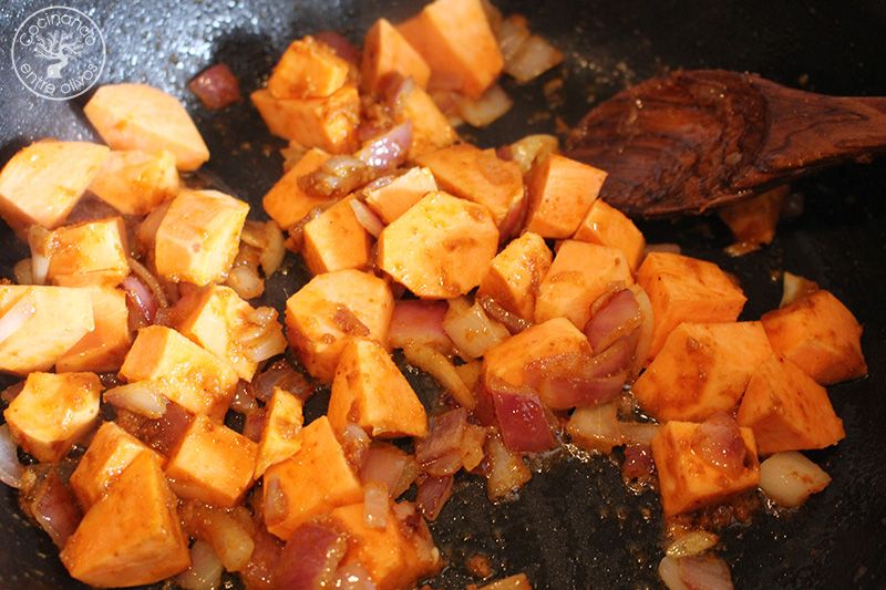 Curry vegetal con batatas y espinacas (13)