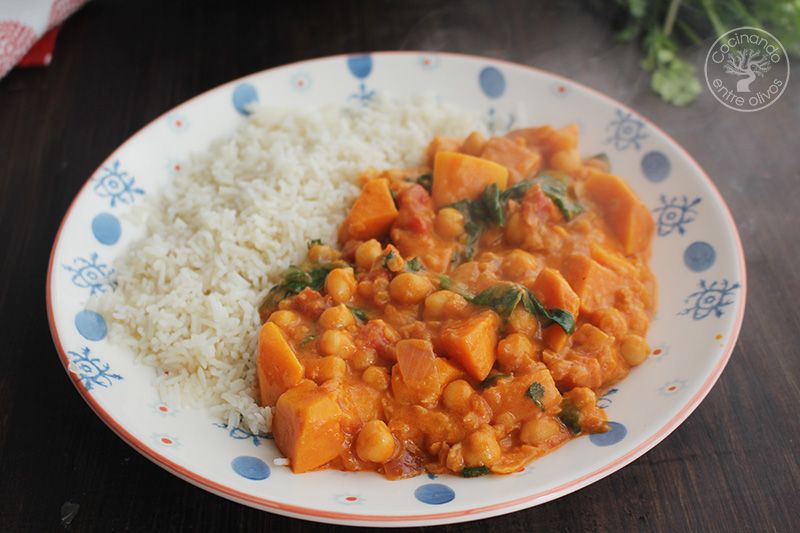 Curry vegetal con batatas y espinacas (4)
