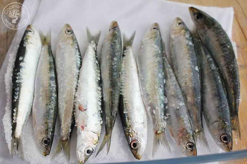 Migas de sémola con sardinas en microondas