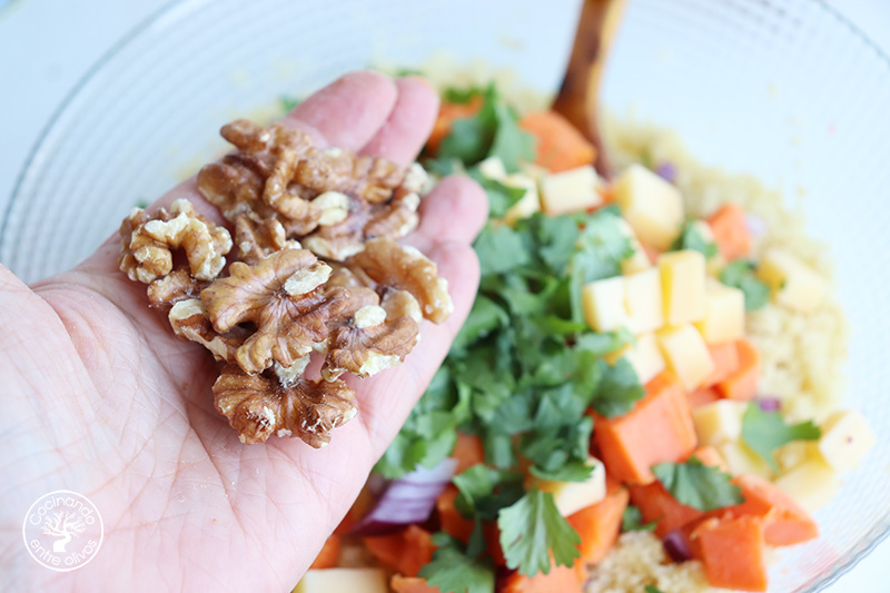 Ensalada de cous cous con batata y nueces