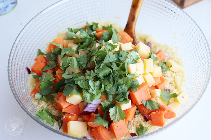 Ensalada de cous cous con batata y nueces