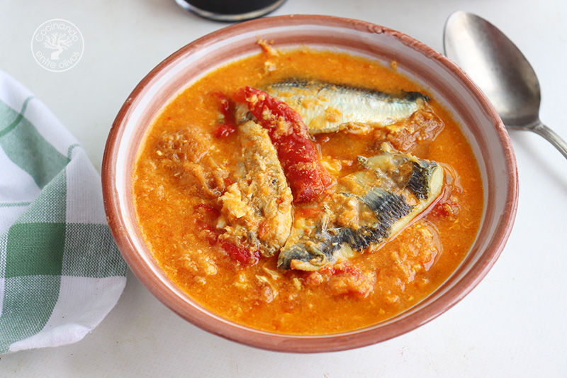 Sopa de tomate y sardinas del Valle 