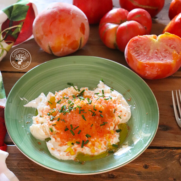 Ensalada de burrata y tomate congelado
