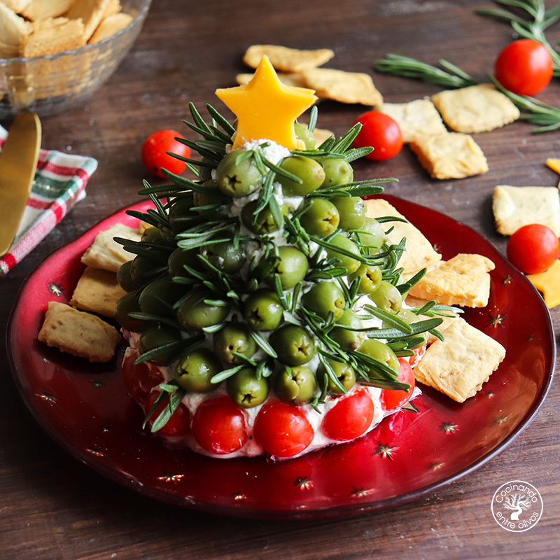 Árbol de Navidad de queso y aceitunas