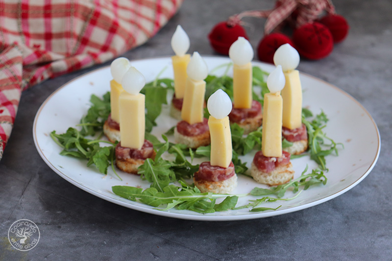 Velas navideñas de queso con fuet y cebollitas