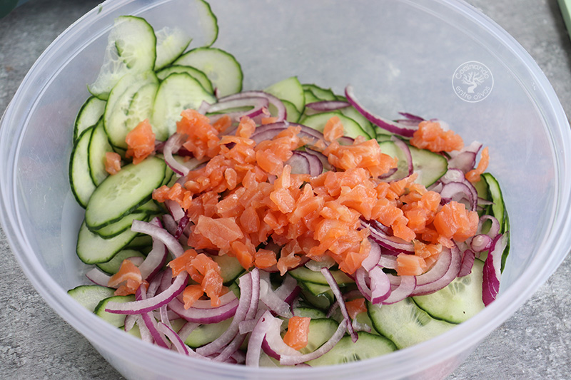 Ensalada viral de pepino y salmón