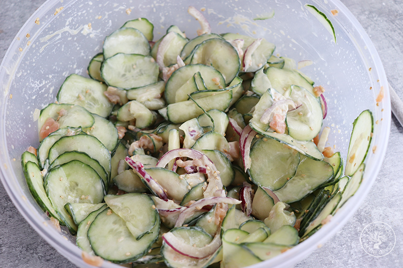 Ensalada viral de pepino y salmón