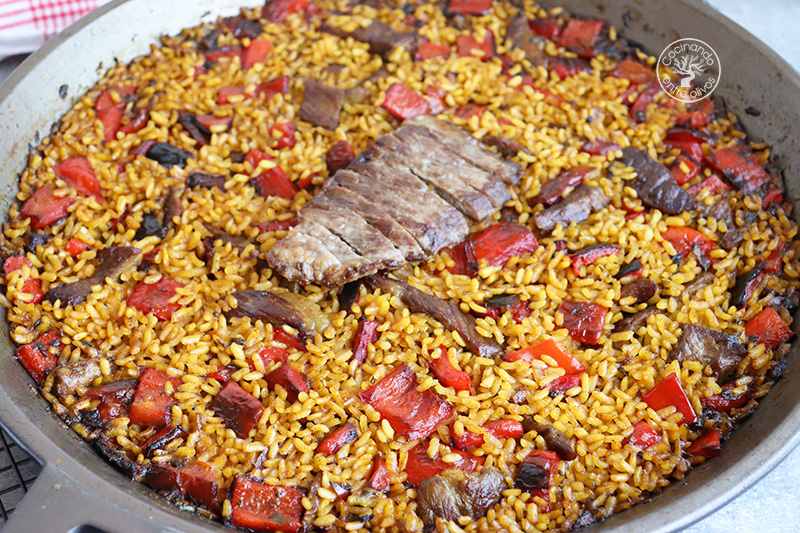 Arroz con presa ibérica y pimiento rojo